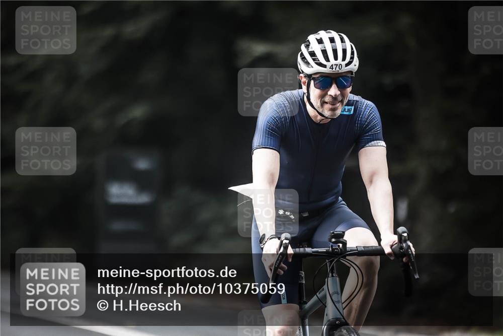 13.09.2026 - Stadtparktriathlon H.Heesch http://msf.ph/oto/10375059 13.09.2026 10:55:50 Radfahren 361, 470, 493, 498 meine-sportfotos.de