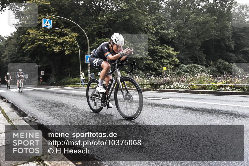 13.09.2026 - Stadtparktriathlon H.Heesch http://msf.ph/oto/10375068 13.09.2026 09:15:08 Radfahren 9, 29, 142, 163, 203 meine-sportfotos.de