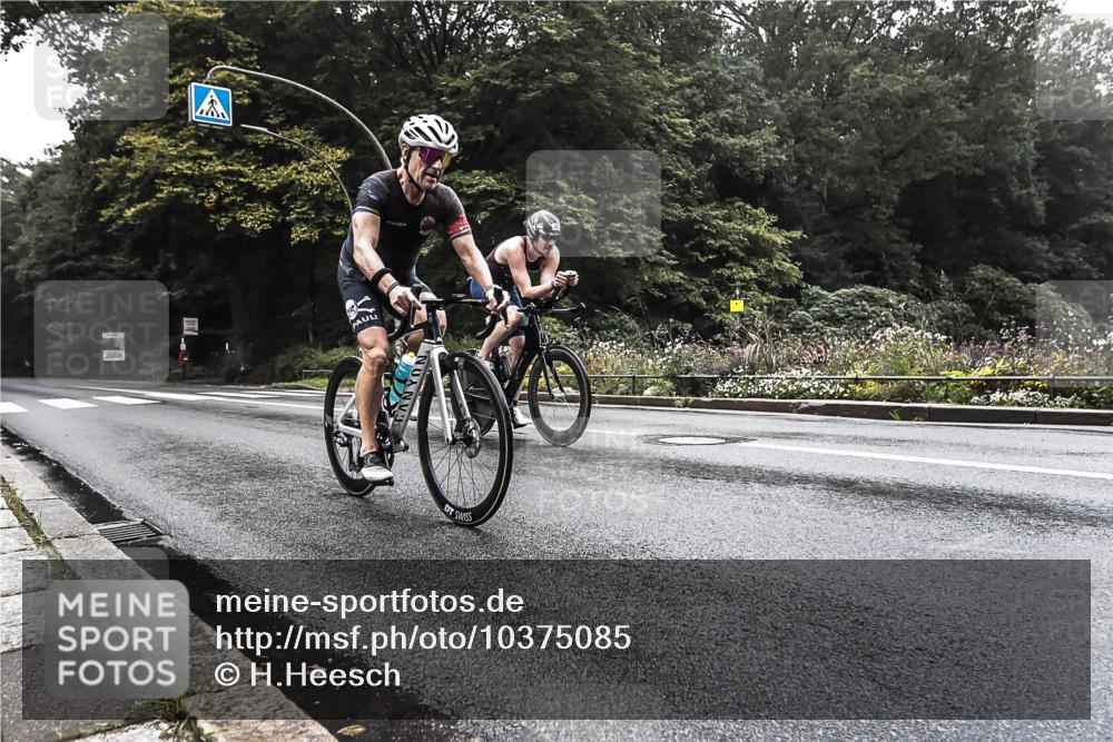 13.09.2026 - Stadtparktriathlon H.Heesch http://msf.ph/oto/10375085 13.09.2026 09:15:11 Radfahren 9, 29, 142, 163, 203 meine-sportfotos.de
