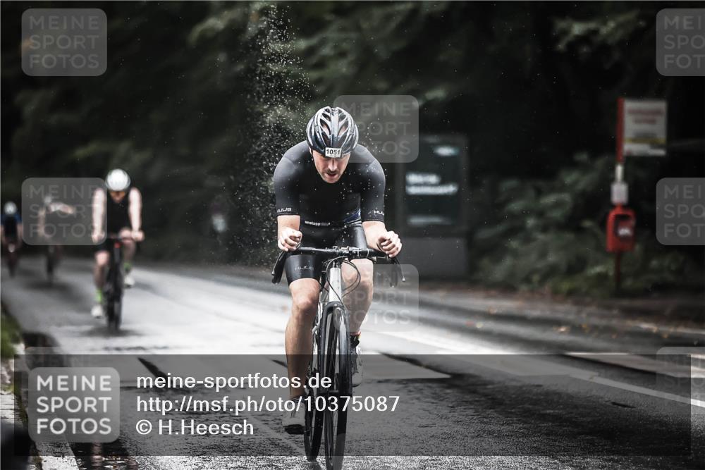 13.09.2026 - Stadtparktriathlon H.Heesch http://msf.ph/oto/10375087 13.09.2026 12:13:04 Radfahren 858, 955, 979, 1045, 1051, 1187 meine-sportfotos.de