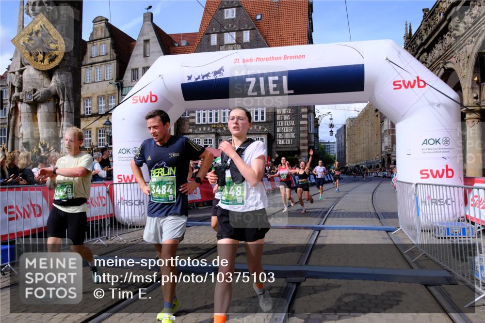 13.09.2026 - 21. swb-Marathon Bremen Tim E. http://msf.ph/oto/10375103 13.09.2026 13:11:33 Ziel 1349, 2087, 3440, 3448, 3484, 3647, 3899, 4429, 6274, 8474, 9291, 9410, 9618, 9762 meine-sportfotos.de