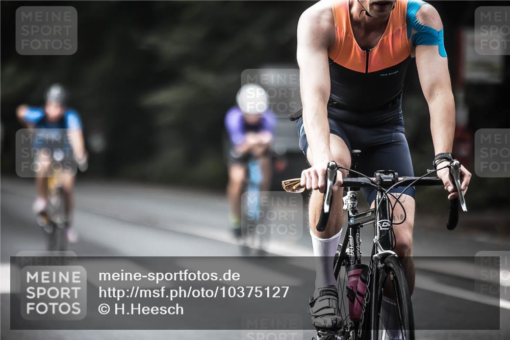 13.09.2026 - Stadtparktriathlon H.Heesch http://msf.ph/oto/10375127 13.09.2026 10:55:55 Radfahren 351, 470, 493, 498, 547, 671 meine-sportfotos.de