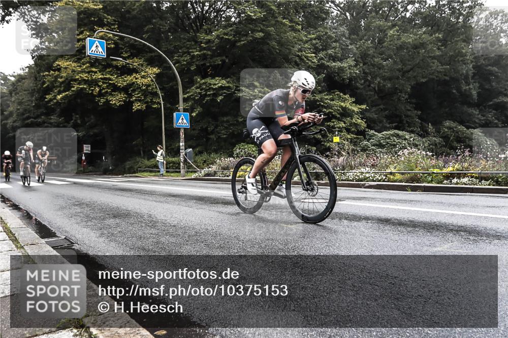 13.09.2026 - Stadtparktriathlon H.Heesch http://msf.ph/oto/10375153 13.09.2026 09:15:28 Radfahren 24, 54, 57, 71, 89, 104, 162, 208 meine-sportfotos.de