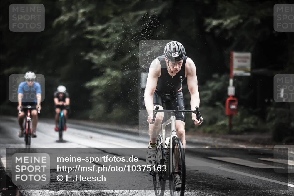 13.09.2026 - Stadtparktriathlon H.Heesch http://msf.ph/oto/10375163 13.09.2026 12:13:10 Radfahren 858, 955, 1015, 1024, 1051 meine-sportfotos.de