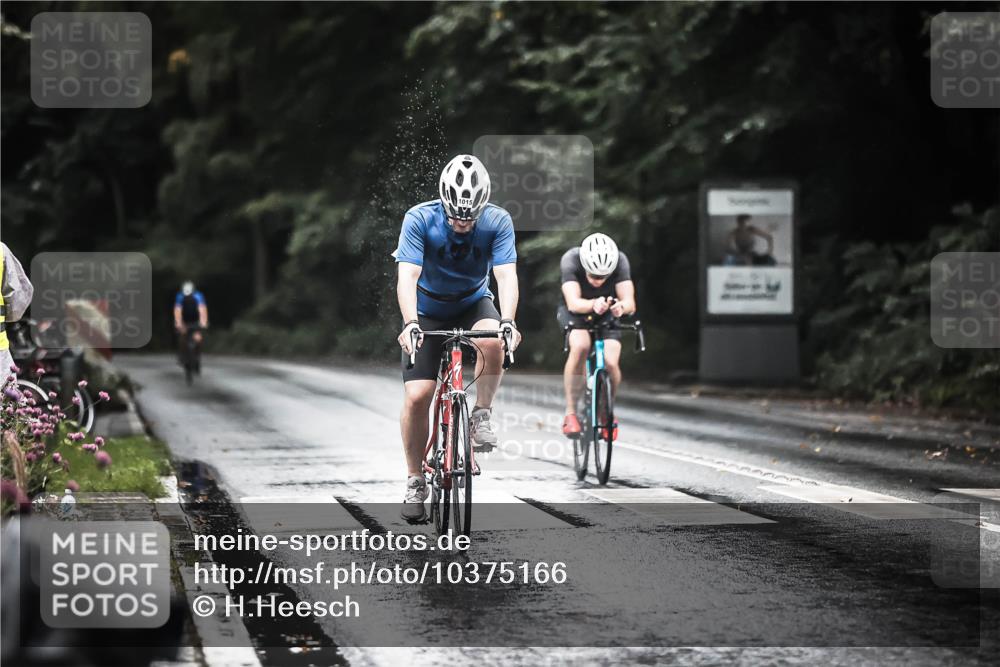 13.09.2026 - Stadtparktriathlon H.Heesch http://msf.ph/oto/10375166 13.09.2026 12:13:11 Radfahren 858, 955, 1015, 1024 meine-sportfotos.de