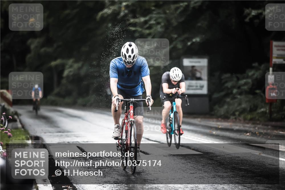 13.09.2026 - Stadtparktriathlon H.Heesch http://msf.ph/oto/10375174 13.09.2026 12:13:11 Radfahren 858, 955, 1015, 1024 meine-sportfotos.de