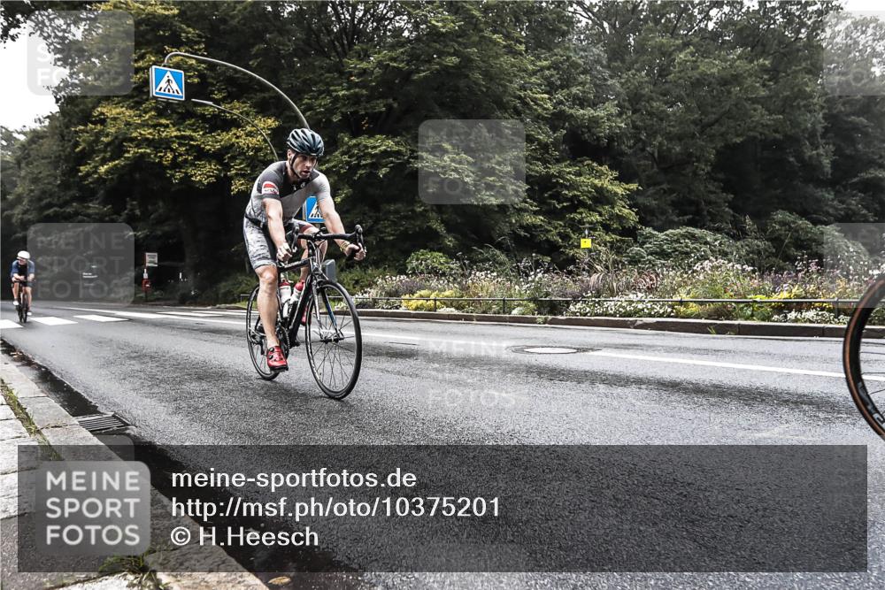 13.09.2026 - Stadtparktriathlon H.Heesch http://msf.ph/oto/10375201 13.09.2026 09:15:32 Radfahren 24, 54, 97, 104, 147, 208 meine-sportfotos.de