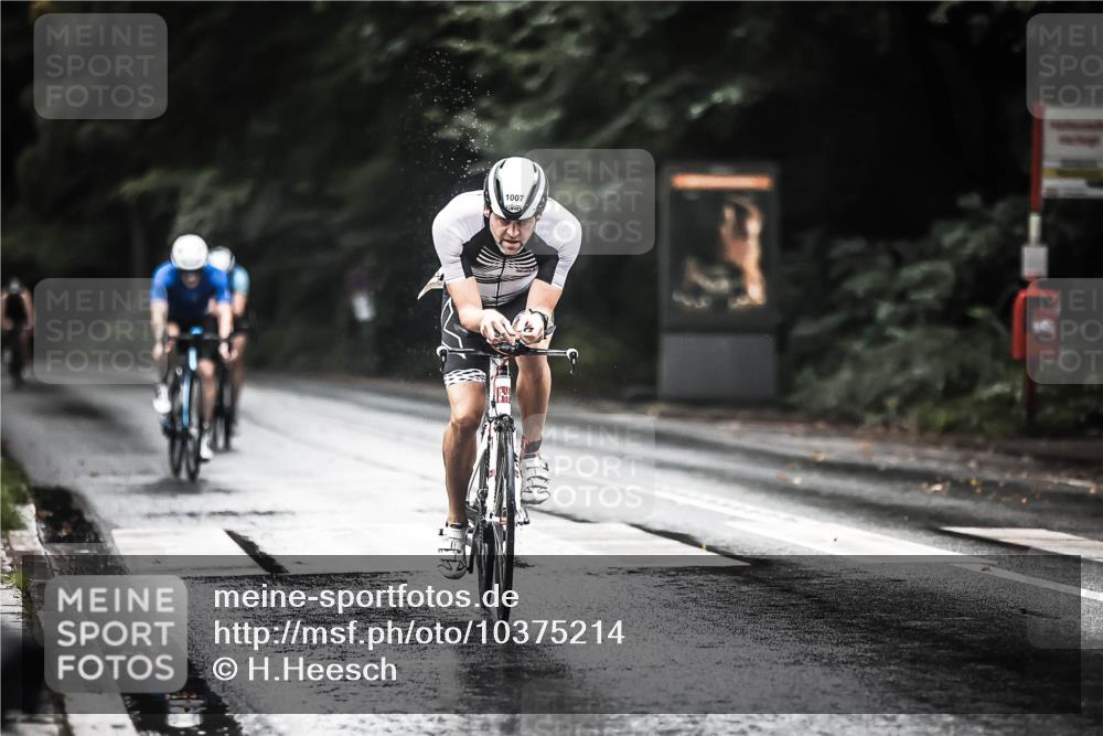 13.09.2026 - Stadtparktriathlon H.Heesch http://msf.ph/oto/10375214 13.09.2026 12:13:28 Radfahren 920, 1007, 1067 meine-sportfotos.de