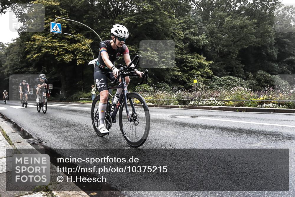 13.09.2026 - Stadtparktriathlon H.Heesch http://msf.ph/oto/10375215 13.09.2026 09:15:36 Radfahren 39, 117, 128, 147, 161 meine-sportfotos.de