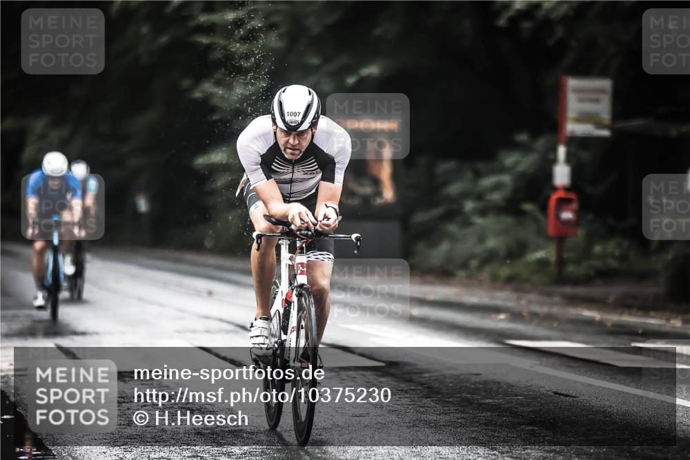 13.09.2026 - Stadtparktriathlon H.Heesch http://msf.ph/oto/10375230 13.09.2026 12:13:28 Radfahren 920, 1007, 1067 meine-sportfotos.de