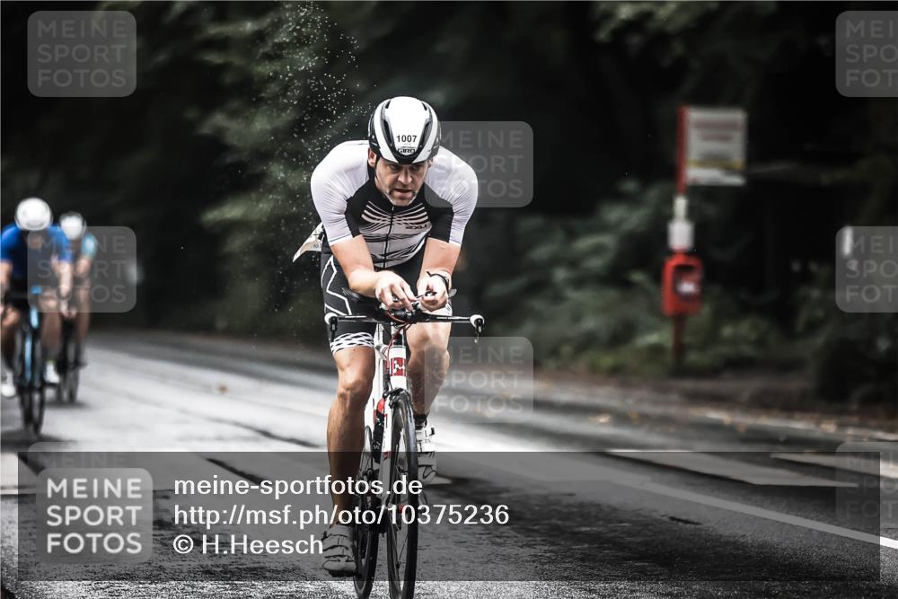 13.09.2026 - Stadtparktriathlon H.Heesch http://msf.ph/oto/10375236 13.09.2026 12:13:29 Radfahren 920, 1007, 1067 meine-sportfotos.de