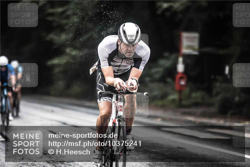 13.09.2026 - Stadtparktriathlon H.Heesch http://msf.ph/oto/10375241 13.09.2026 12:13:29 Radfahren 920, 1007, 1067 meine-sportfotos.de