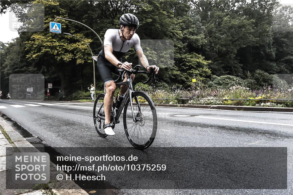13.09.2026 - Stadtparktriathlon H.Heesch http://msf.ph/oto/10375259 13.09.2026 09:16:04 Radfahren 19, 93, 168, 189 meine-sportfotos.de