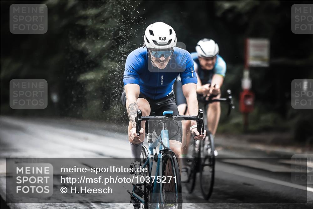 13.09.2026 - Stadtparktriathlon H.Heesch http://msf.ph/oto/10375271 13.09.2026 12:13:31 Radfahren 920, 1007, 1009, 1067 meine-sportfotos.de
