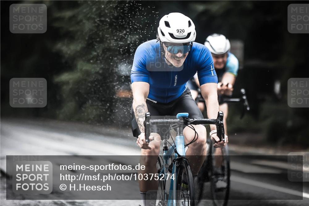13.09.2026 - Stadtparktriathlon H.Heesch http://msf.ph/oto/10375274 13.09.2026 12:13:31 Radfahren 920, 1007, 1009, 1067 meine-sportfotos.de