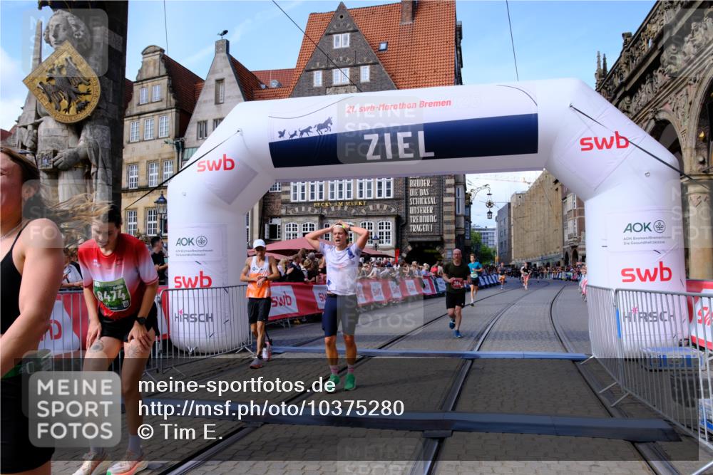 13.09.2026 - 21. swb-Marathon Bremen Tim E. http://msf.ph/oto/10375280 13.09.2026 13:11:37 Ziel 382, 1349, 2087, 3440, 3448, 3484, 3899, 4429, 6274, 8474, 9291, 9618, 9762 meine-sportfotos.de