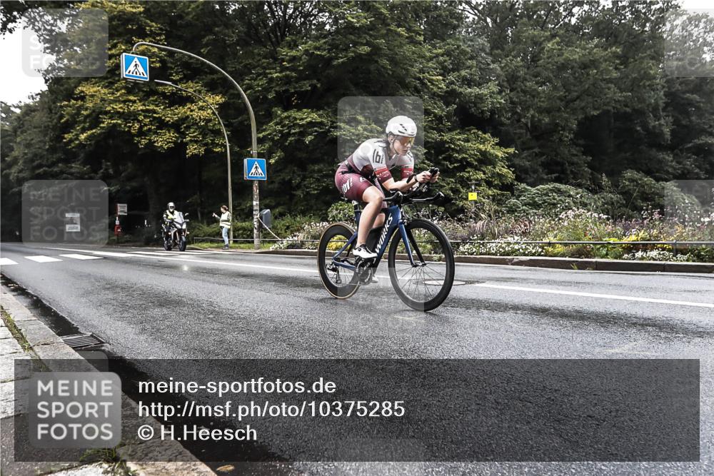 13.09.2026 - Stadtparktriathlon H.Heesch http://msf.ph/oto/10375285 13.09.2026 09:16:08 Radfahren 93, 168, 189 meine-sportfotos.de