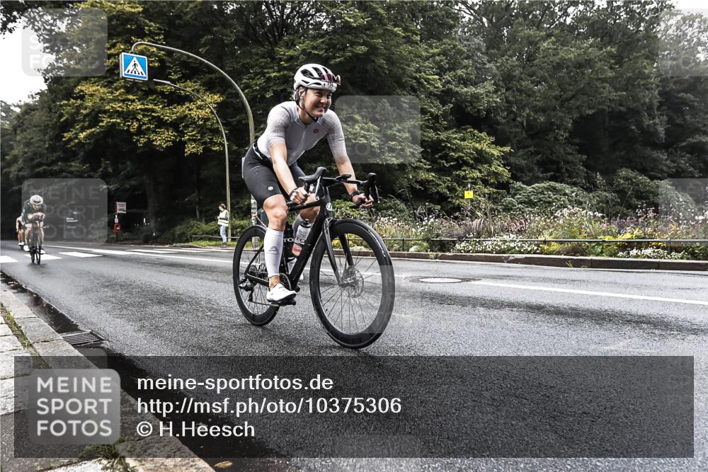 13.09.2026 - Stadtparktriathlon H.Heesch http://msf.ph/oto/10375306 13.09.2026 09:16:13 Radfahren 80, 100, 156 meine-sportfotos.de