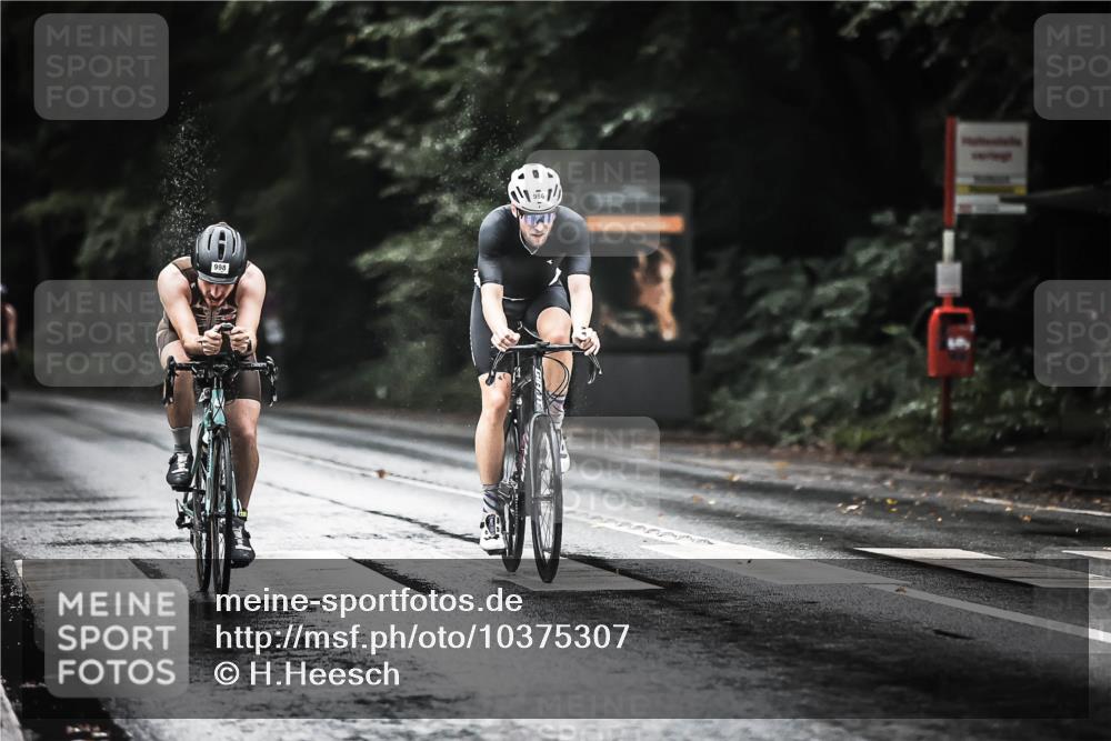 13.09.2026 - Stadtparktriathlon H.Heesch http://msf.ph/oto/10375307 13.09.2026 12:13:52 Radfahren 932, 986, 998 meine-sportfotos.de
