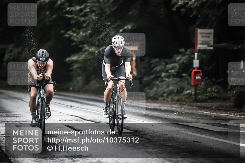 13.09.2026 - Stadtparktriathlon H.Heesch http://msf.ph/oto/10375312 13.09.2026 12:13:52 Radfahren 932, 986, 998 meine-sportfotos.de