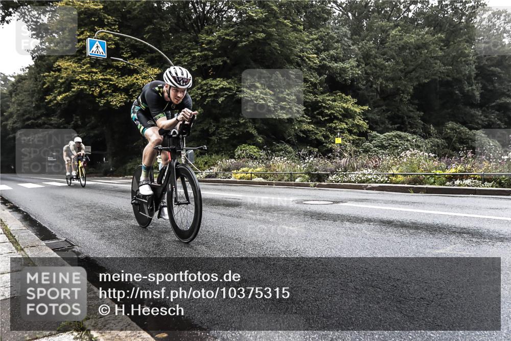 13.09.2026 - Stadtparktriathlon H.Heesch http://msf.ph/oto/10375315 13.09.2026 09:16:14 Radfahren 68, 80, 100, 156 meine-sportfotos.de