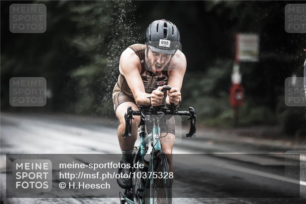 13.09.2026 - Stadtparktriathlon H.Heesch http://msf.ph/oto/10375328 13.09.2026 12:13:53 Radfahren 932, 985, 986, 998 meine-sportfotos.de