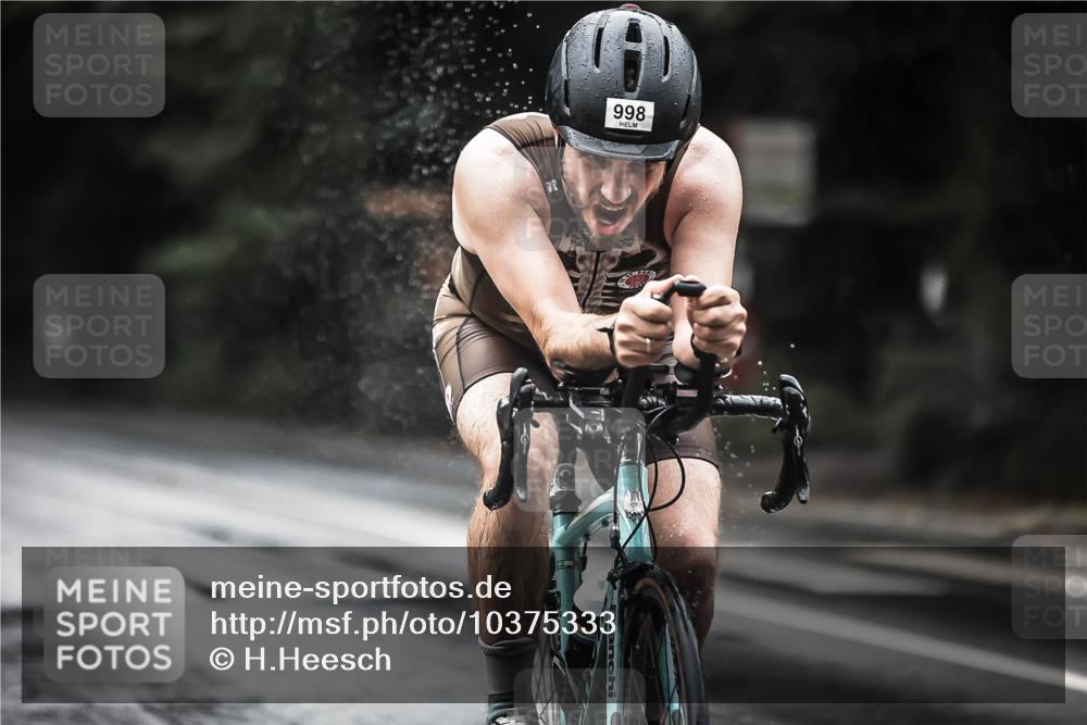 13.09.2026 - Stadtparktriathlon H.Heesch http://msf.ph/oto/10375333 13.09.2026 12:13:53 Radfahren 932, 985, 986, 998 meine-sportfotos.de