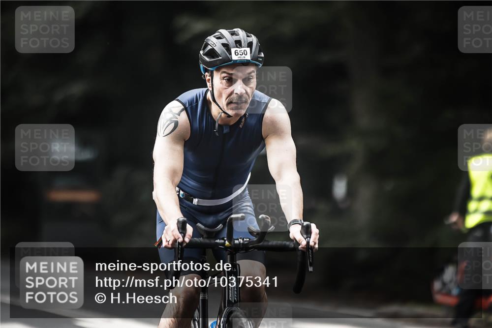 13.09.2026 - Stadtparktriathlon H.Heesch http://msf.ph/oto/10375341 13.09.2026 10:56:12 Radfahren 561, 1799 meine-sportfotos.de