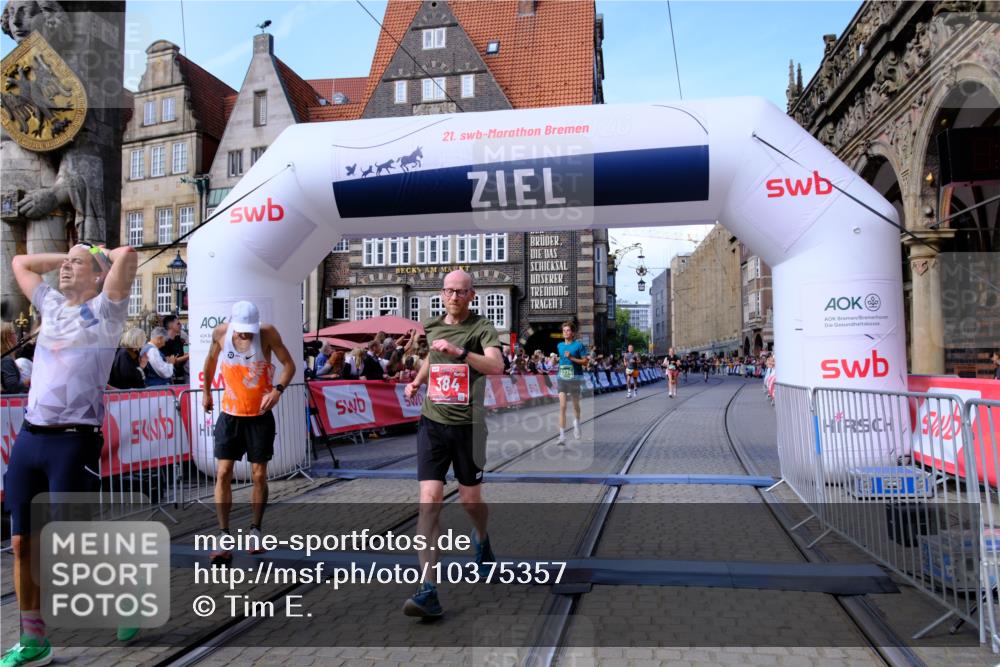 13.09.2026 - 21. swb-Marathon Bremen Tim E. http://msf.ph/oto/10375357 13.09.2026 13:11:39 Ziel 382, 1349, 2087, 3440, 3448, 3899, 6274, 7109, 8474, 9291, 9618, 9762 meine-sportfotos.de