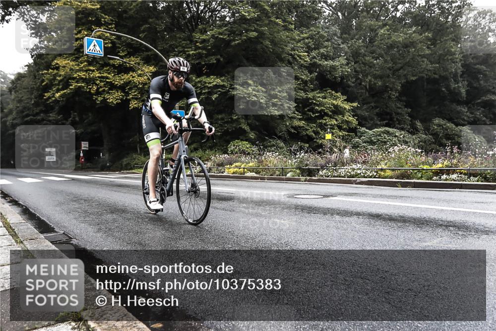 13.09.2026 - Stadtparktriathlon H.Heesch http://msf.ph/oto/10375383 13.09.2026 09:16:35 Radfahren 60, 83, 127 meine-sportfotos.de