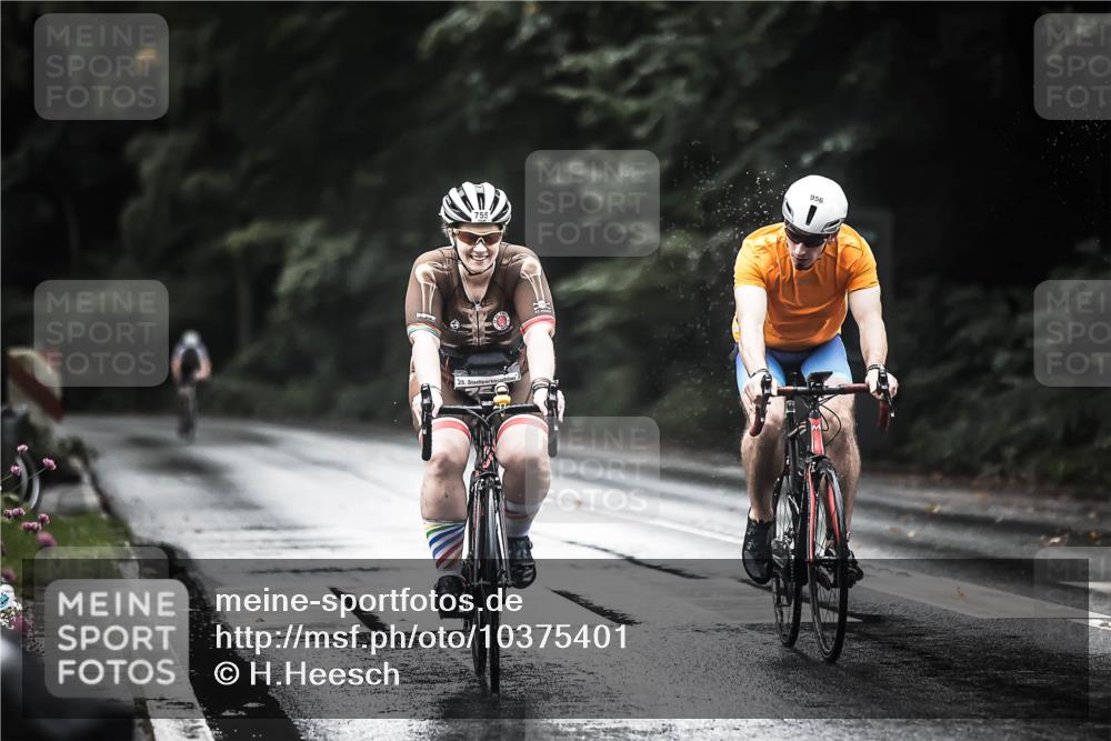 13.09.2026 - Stadtparktriathlon H.Heesch http://msf.ph/oto/10375401 13.09.2026 12:14:03 Radfahren 755, 932, 956, 985, 1061 meine-sportfotos.de