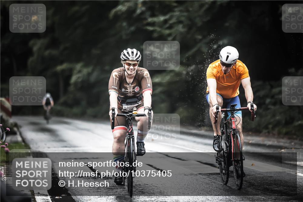 13.09.2026 - Stadtparktriathlon H.Heesch http://msf.ph/oto/10375405 13.09.2026 12:14:03 Radfahren 755, 932, 956, 985, 1061 meine-sportfotos.de