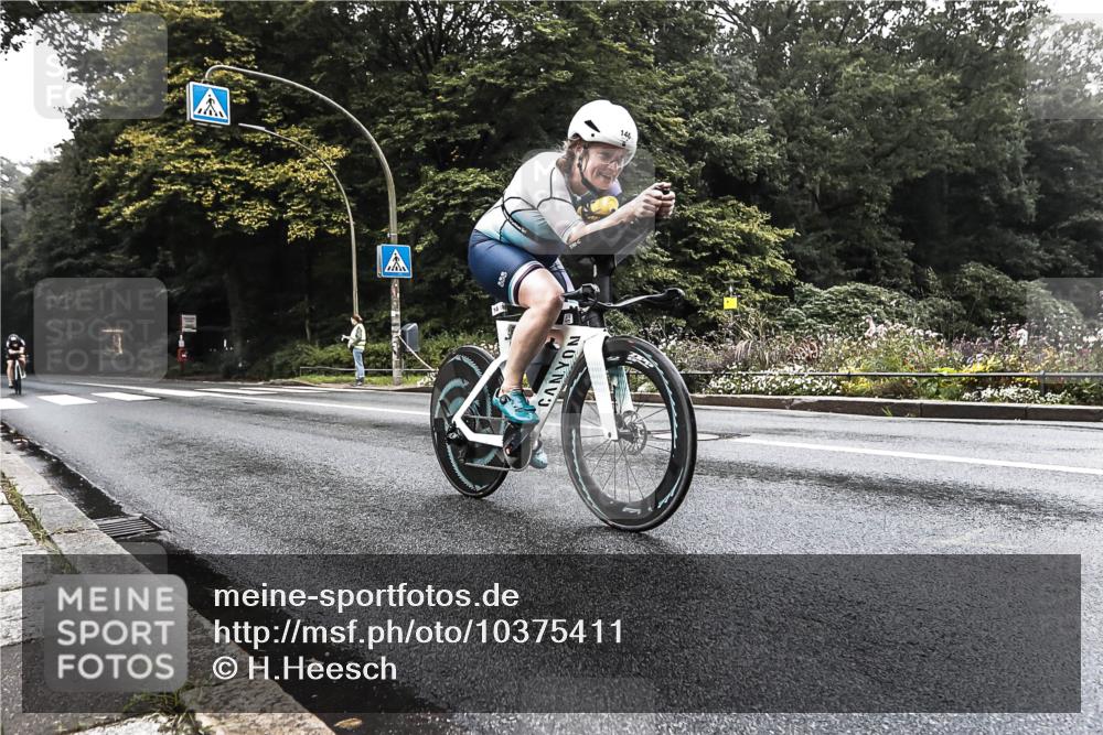 13.09.2026 - Stadtparktriathlon H.Heesch http://msf.ph/oto/10375411 13.09.2026 09:16:48 Radfahren 146, 193, 207 meine-sportfotos.de