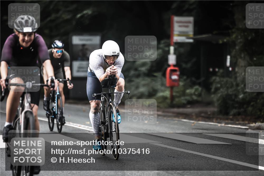 13.09.2026 - Stadtparktriathlon H.Heesch http://msf.ph/oto/10375416 13.09.2026 10:56:25 Radfahren 428, 509, 640, 683, 685, 708 meine-sportfotos.de