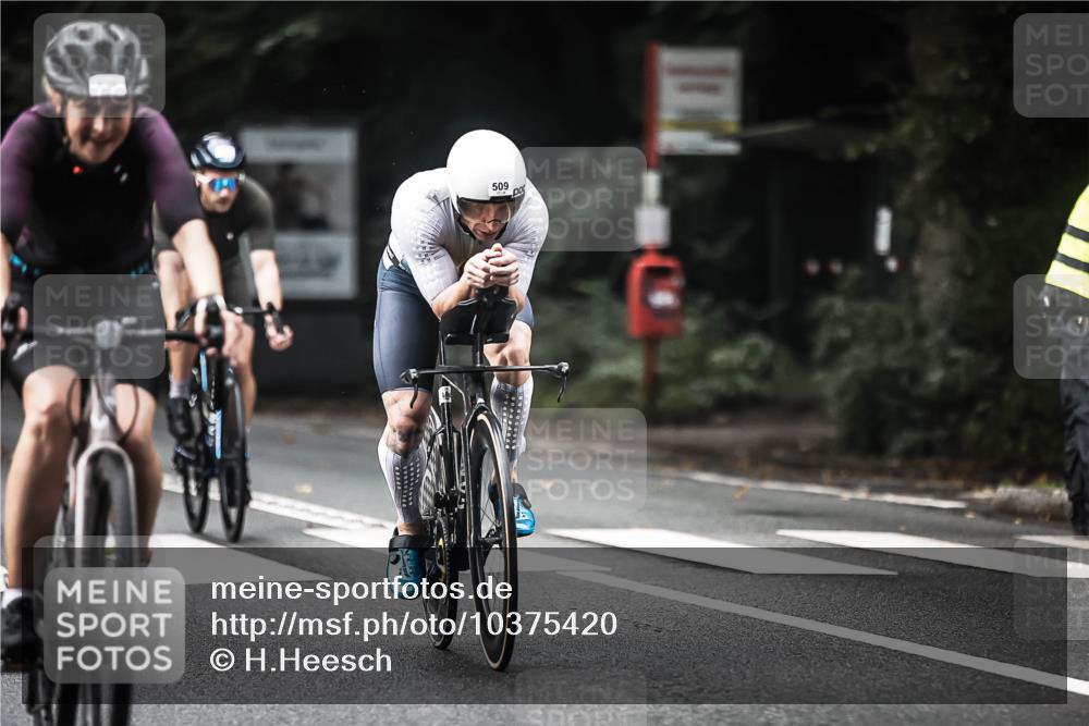 13.09.2026 - Stadtparktriathlon H.Heesch http://msf.ph/oto/10375420 13.09.2026 10:56:25 Radfahren 428, 509, 640, 683, 685, 708 meine-sportfotos.de