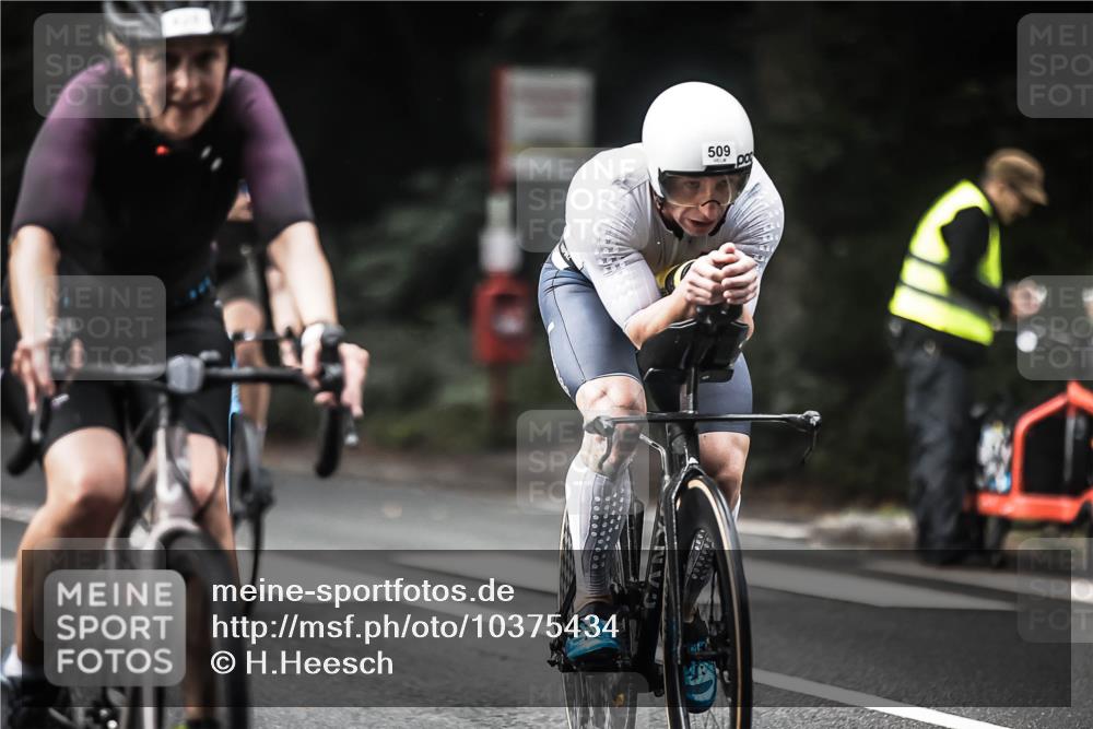 13.09.2026 - Stadtparktriathlon H.Heesch http://msf.ph/oto/10375434 13.09.2026 10:56:25 Radfahren 428, 509, 640, 683, 685, 708 meine-sportfotos.de