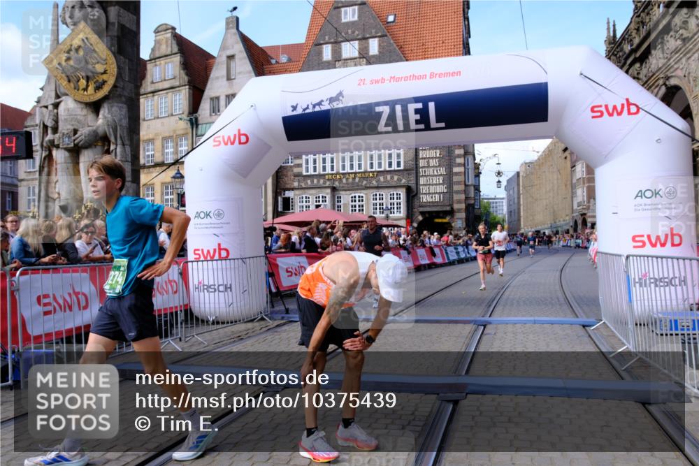 13.09.2026 - 21. swb-Marathon Bremen Tim E. http://msf.ph/oto/10375439 13.09.2026 13:11:43 Ziel 382, 1349, 2087, 3899, 6274, 7109, 8982, 9291, 9618 meine-sportfotos.de