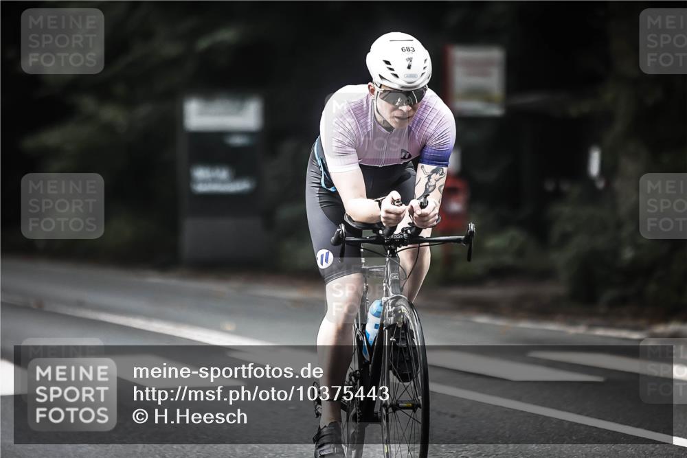 13.09.2026 - Stadtparktriathlon H.Heesch http://msf.ph/oto/10375443 13.09.2026 10:56:26 Radfahren 428, 509, 640, 683, 708 meine-sportfotos.de