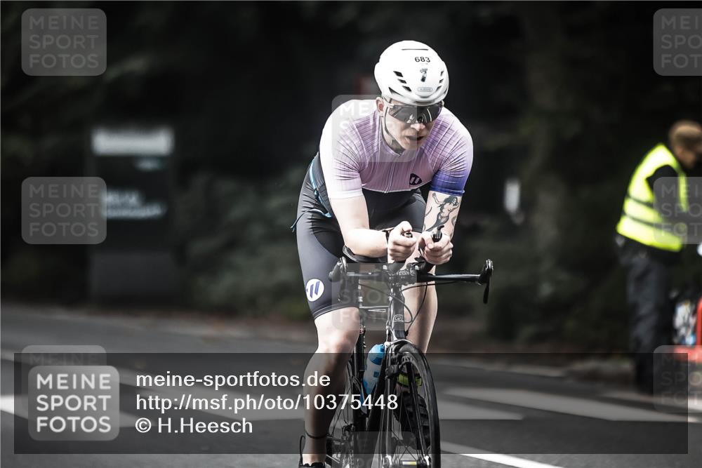13.09.2026 - Stadtparktriathlon H.Heesch http://msf.ph/oto/10375448 13.09.2026 10:56:27 Radfahren 413, 428, 509, 640, 683, 708 meine-sportfotos.de