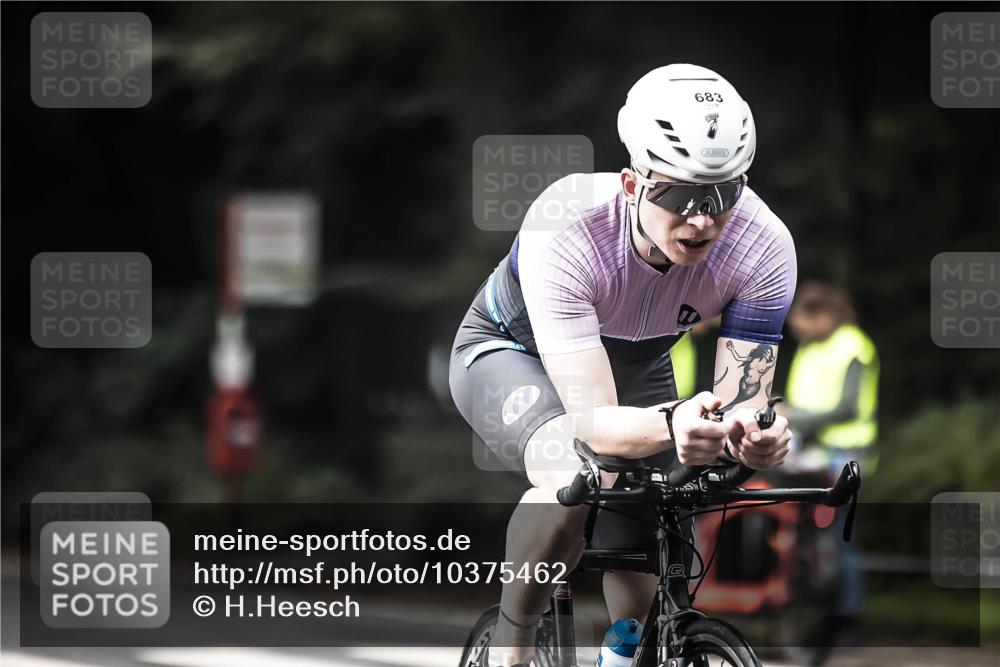 13.09.2026 - Stadtparktriathlon H.Heesch http://msf.ph/oto/10375462 13.09.2026 10:56:27 Radfahren 413, 428, 509, 640, 683, 708 meine-sportfotos.de