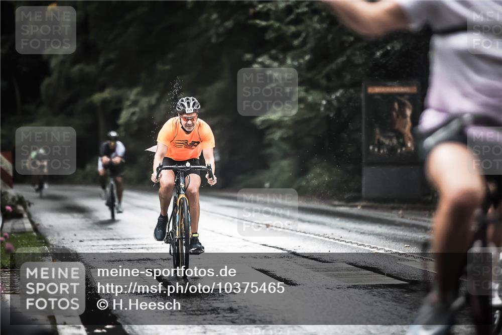 13.09.2026 - Stadtparktriathlon H.Heesch http://msf.ph/oto/10375465 13.09.2026 12:14:21 Radfahren 887, 899, 975, 1017 meine-sportfotos.de
