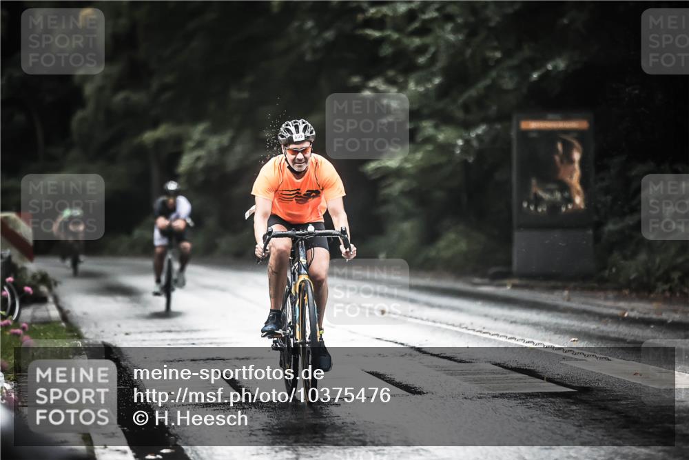 13.09.2026 - Stadtparktriathlon H.Heesch http://msf.ph/oto/10375476 13.09.2026 12:14:21 Radfahren 887, 899, 975, 1017 meine-sportfotos.de