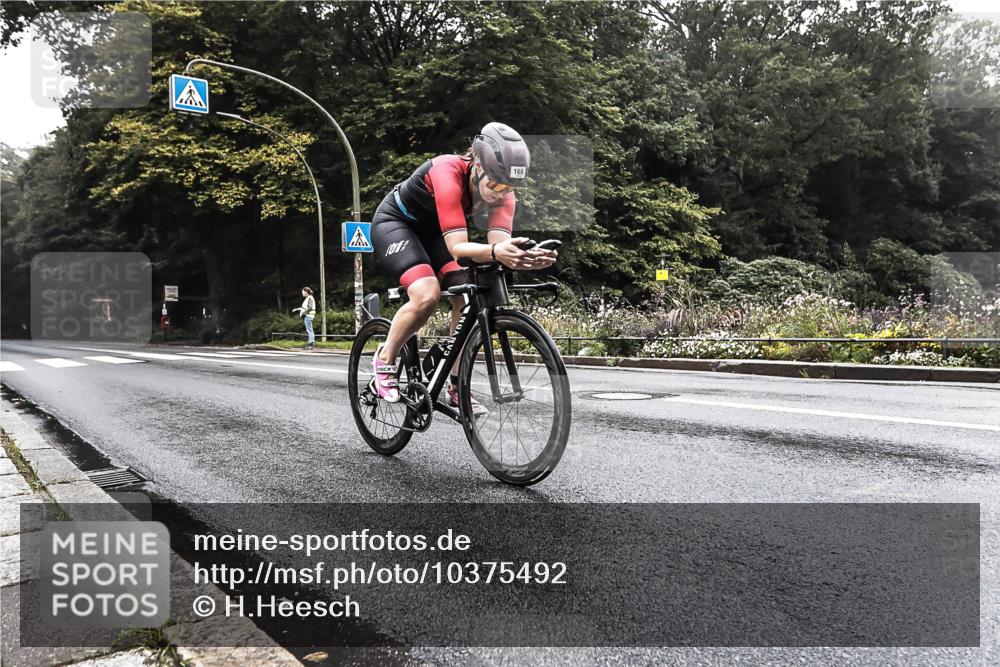 13.09.2026 - Stadtparktriathlon H.Heesch http://msf.ph/oto/10375492 13.09.2026 09:17:16 Radfahren 113, 166 meine-sportfotos.de