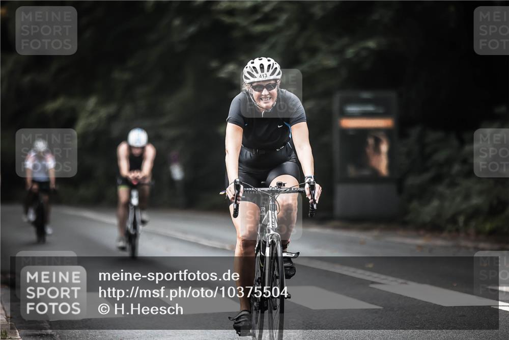 13.09.2026 - Stadtparktriathlon H.Heesch http://msf.ph/oto/10375504 13.09.2026 10:56:33 Radfahren 413, 640, 670, 679, 688 meine-sportfotos.de