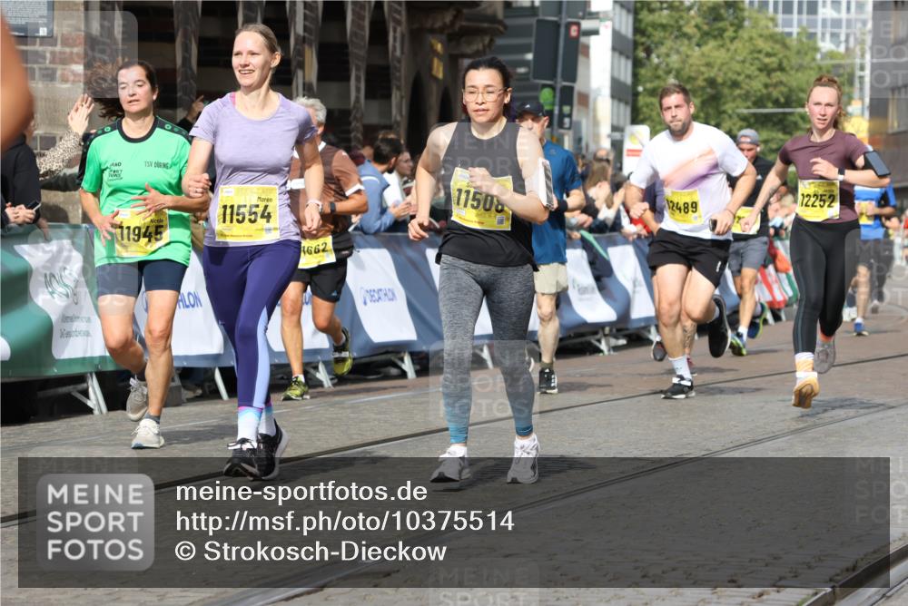 13.09.2026 - 21. swb-Marathon Bremen Strokosch-Dieckow http://msf.ph/oto/10375514 13.09.2026 11:02:41 Ziel 10153, 10154, 10173, 10273, 10274, 10278, 10331, 10338, 10439, 10636, 10738, 10885, 10915, 10943, 11137, 11249, 11505, 11526, 11576, 11853, 11886, 11890, 12042, 12094, 12134, 12135, 12169, 10190, 10296, 10633, 10783, 10945, 10954, 10955, 10985, 11096, 11107, 11564, 11697, 11701, 11719, 11730, 11776, 11785, 12071, 12247, 12465 meine-sportfotos.de