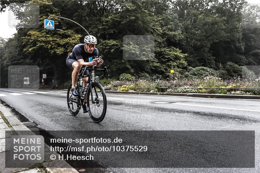 13.09.2026 - Stadtparktriathlon H.Heesch http://msf.ph/oto/10375529 13.09.2026 09:17:31 Radfahren 85, 107, 122 meine-sportfotos.de