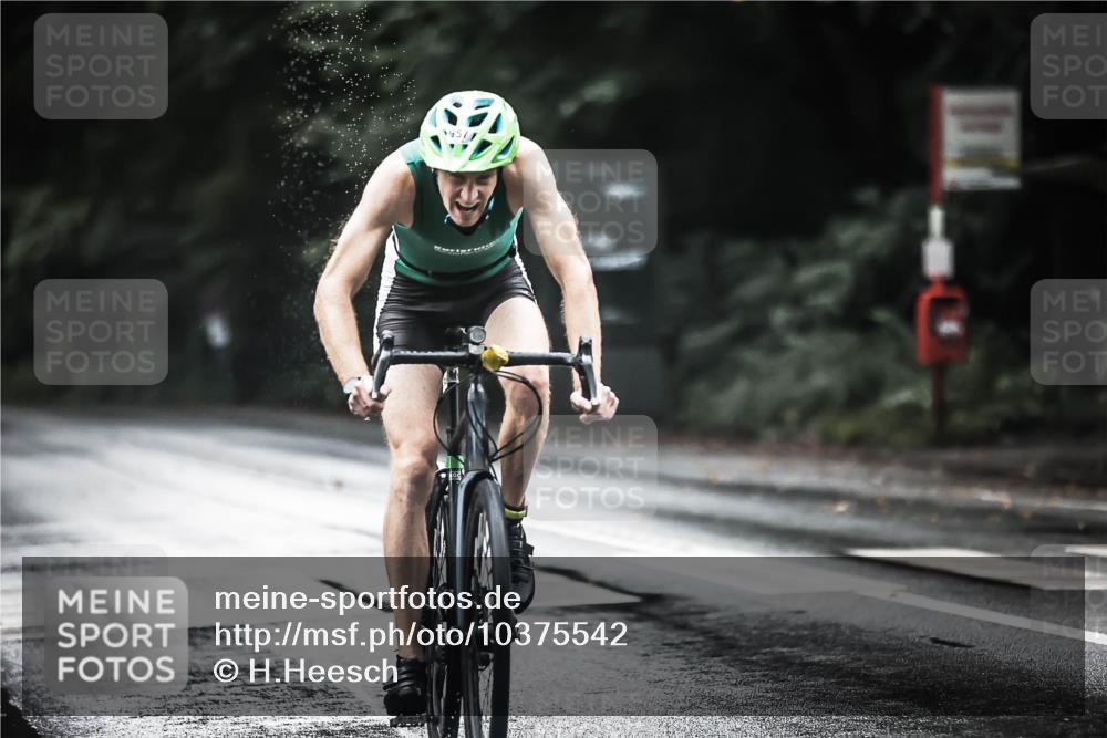 13.09.2026 - Stadtparktriathlon H.Heesch http://msf.ph/oto/10375542 13.09.2026 12:14:30 Radfahren 902, 954, 957, 975, 1035, 1055 meine-sportfotos.de