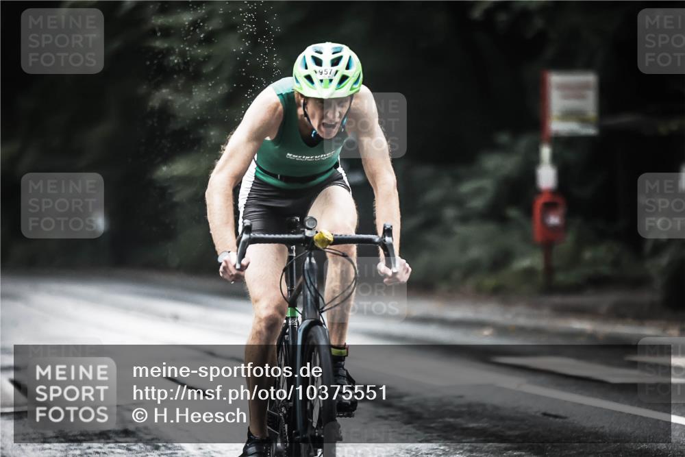 13.09.2026 - Stadtparktriathlon H.Heesch http://msf.ph/oto/10375551 13.09.2026 12:14:30 Radfahren 902, 954, 957, 975, 1035, 1055 meine-sportfotos.de