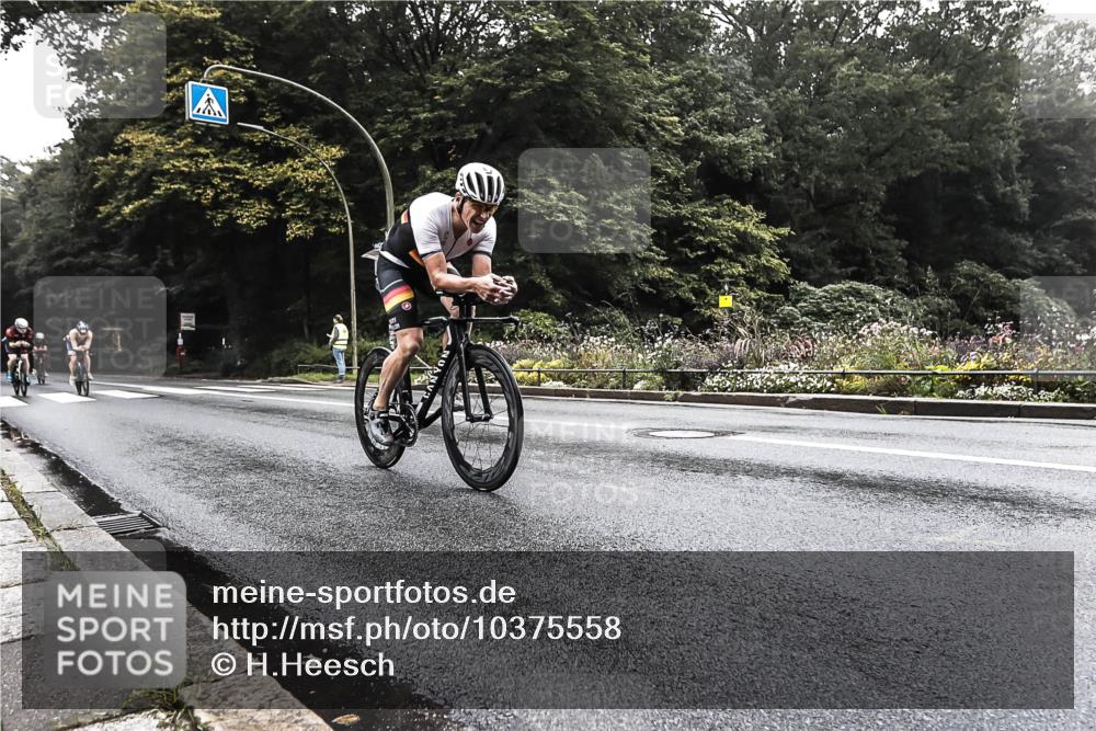 13.09.2026 - Stadtparktriathlon H.Heesch http://msf.ph/oto/10375558 13.09.2026 09:17:46 Radfahren 12, 74, 98, 152, 159, 191 meine-sportfotos.de