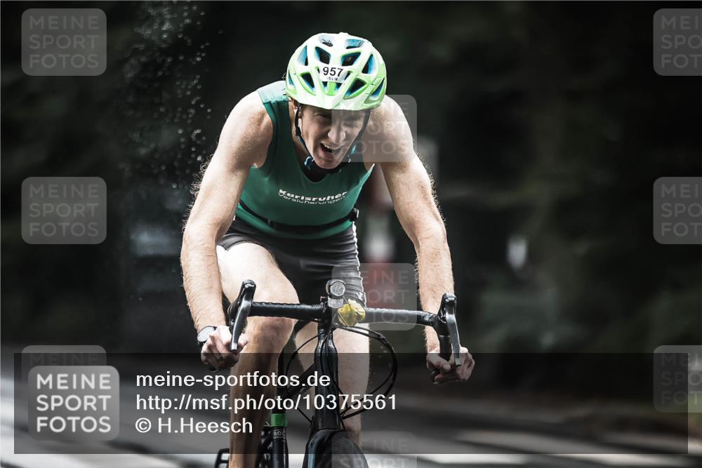 13.09.2026 - Stadtparktriathlon H.Heesch http://msf.ph/oto/10375561 13.09.2026 12:14:30 Radfahren 902, 954, 957, 975, 1035, 1055 meine-sportfotos.de